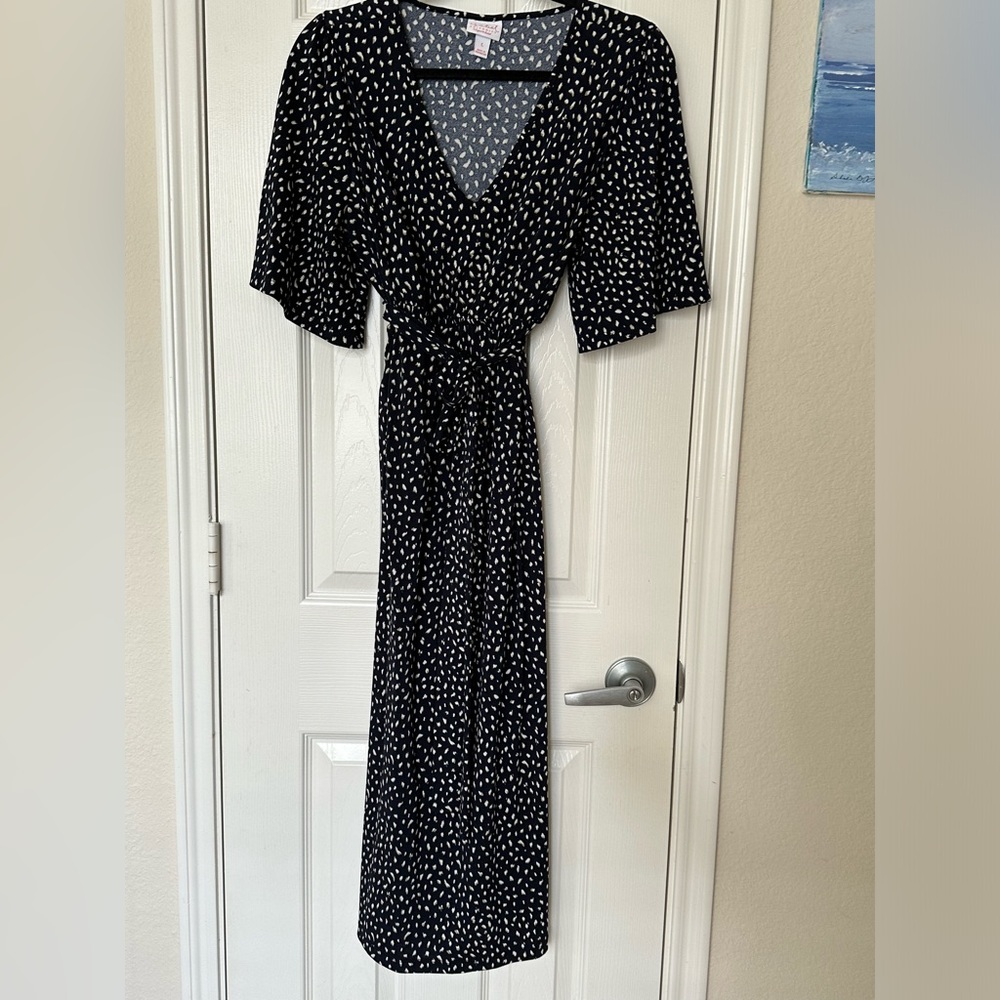 Maternity tie waist dress